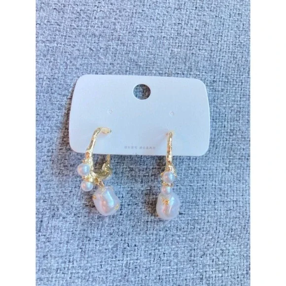 Gold Tone Irregular Hoop Earrings with Baroque imitation Pearl and Pearl Accents - Picture 4 of 8